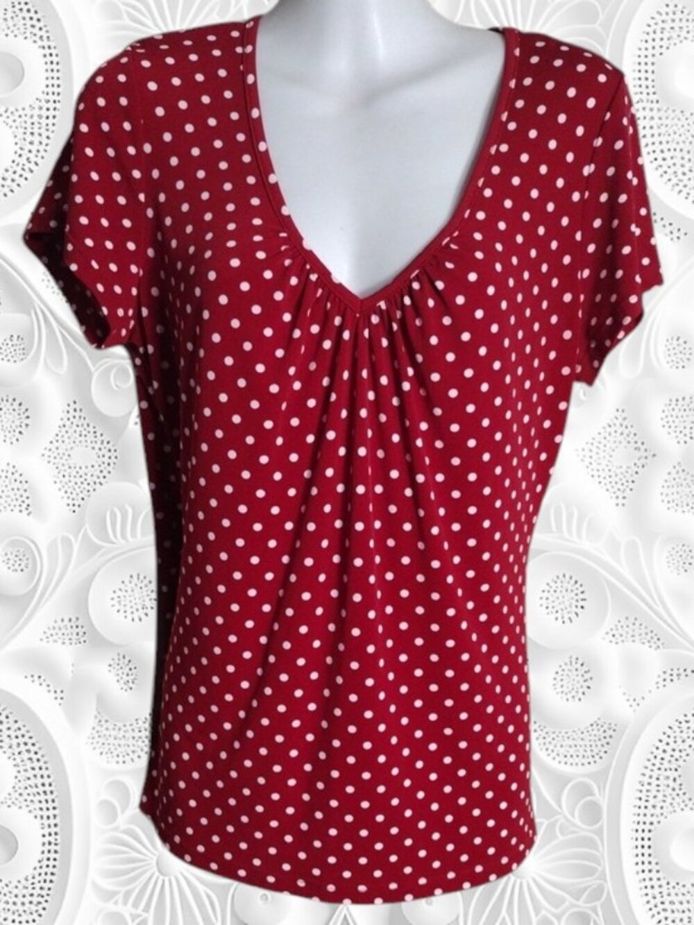 California Grown Red Polka Dot V-Neck Short Sleeve Top Size Large
